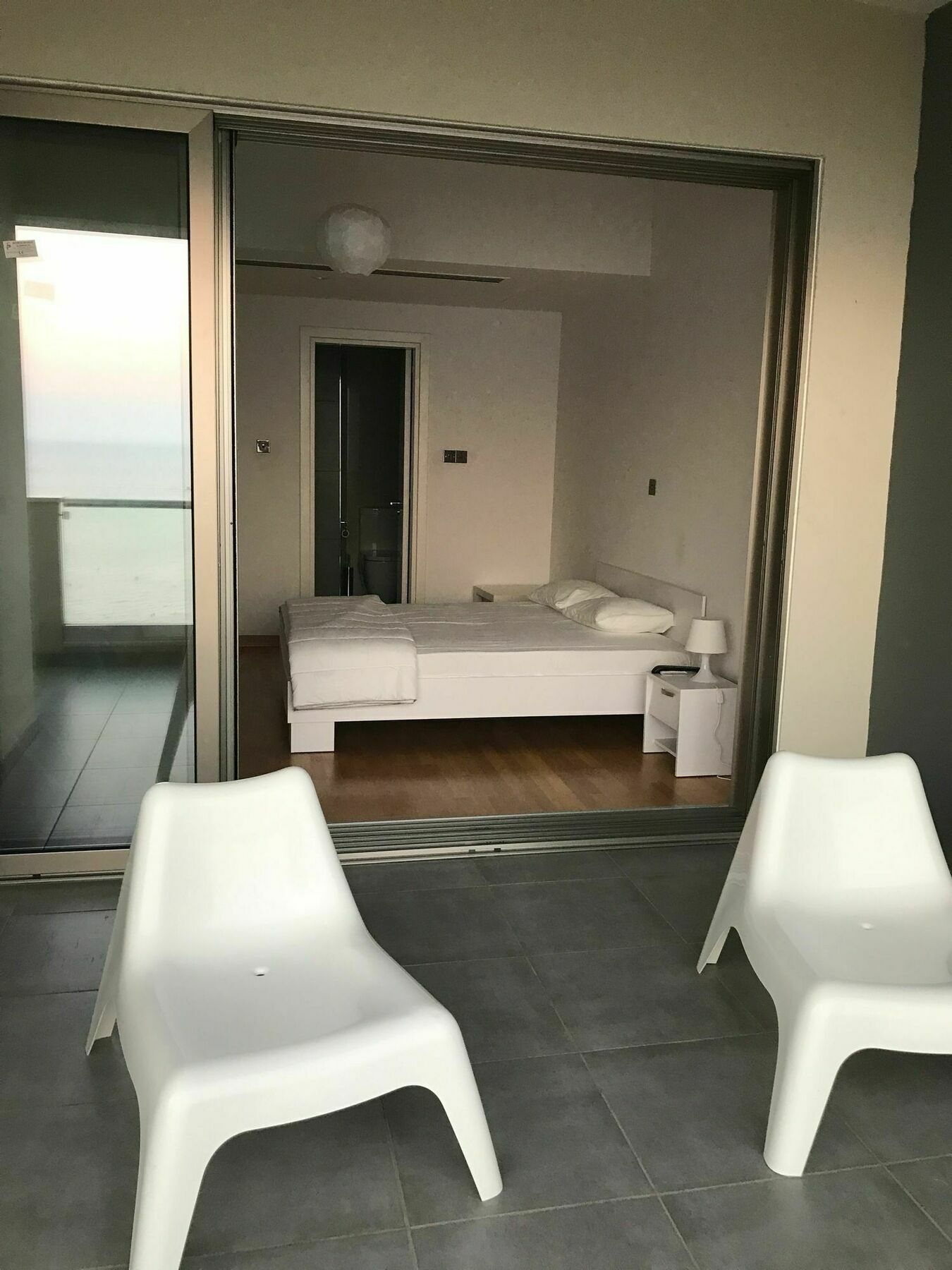 Finikoudes Luxury Apartments Ларнака Екстериор снимка