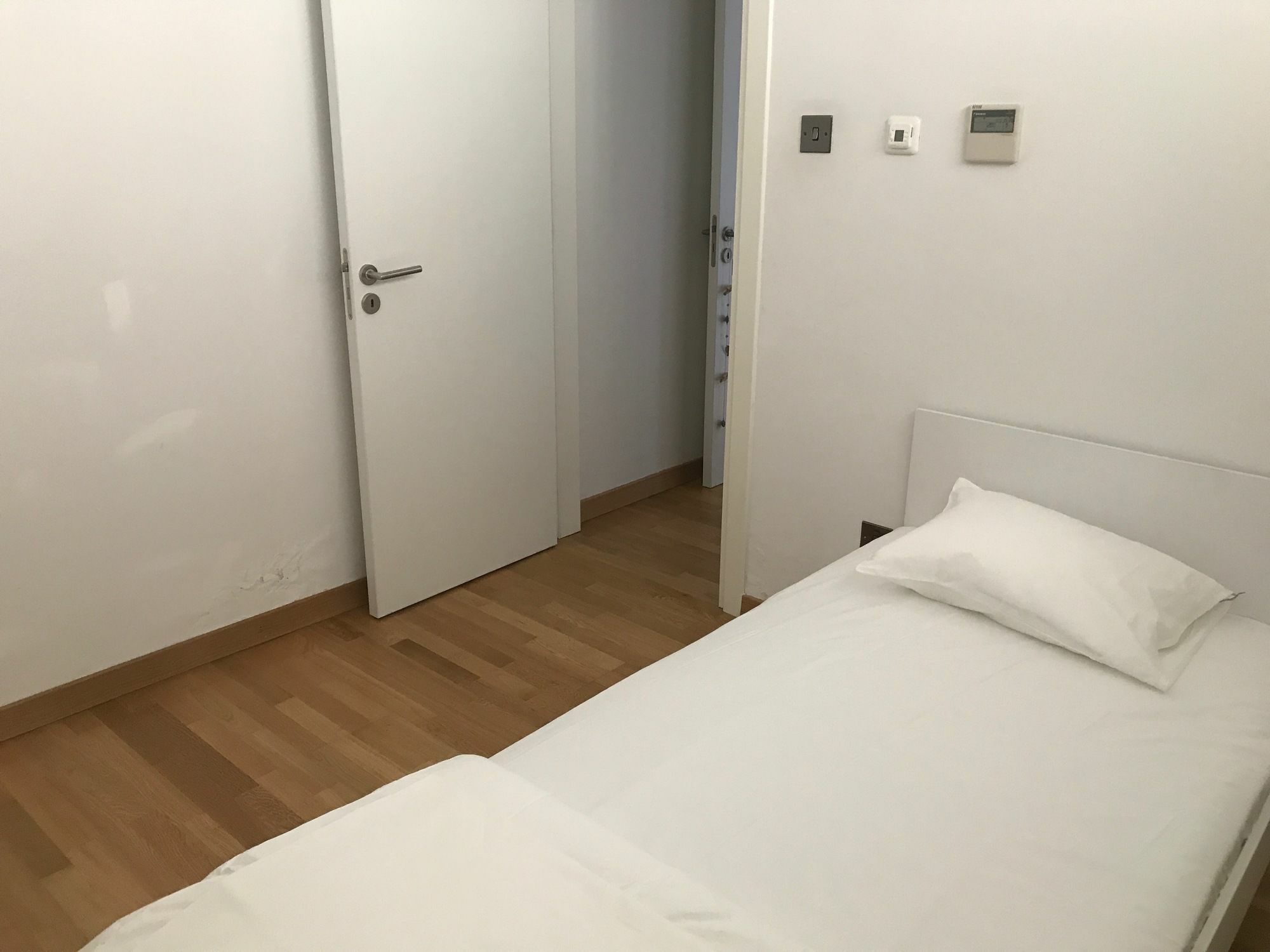 Finikoudes Luxury Apartments Ларнака Екстериор снимка