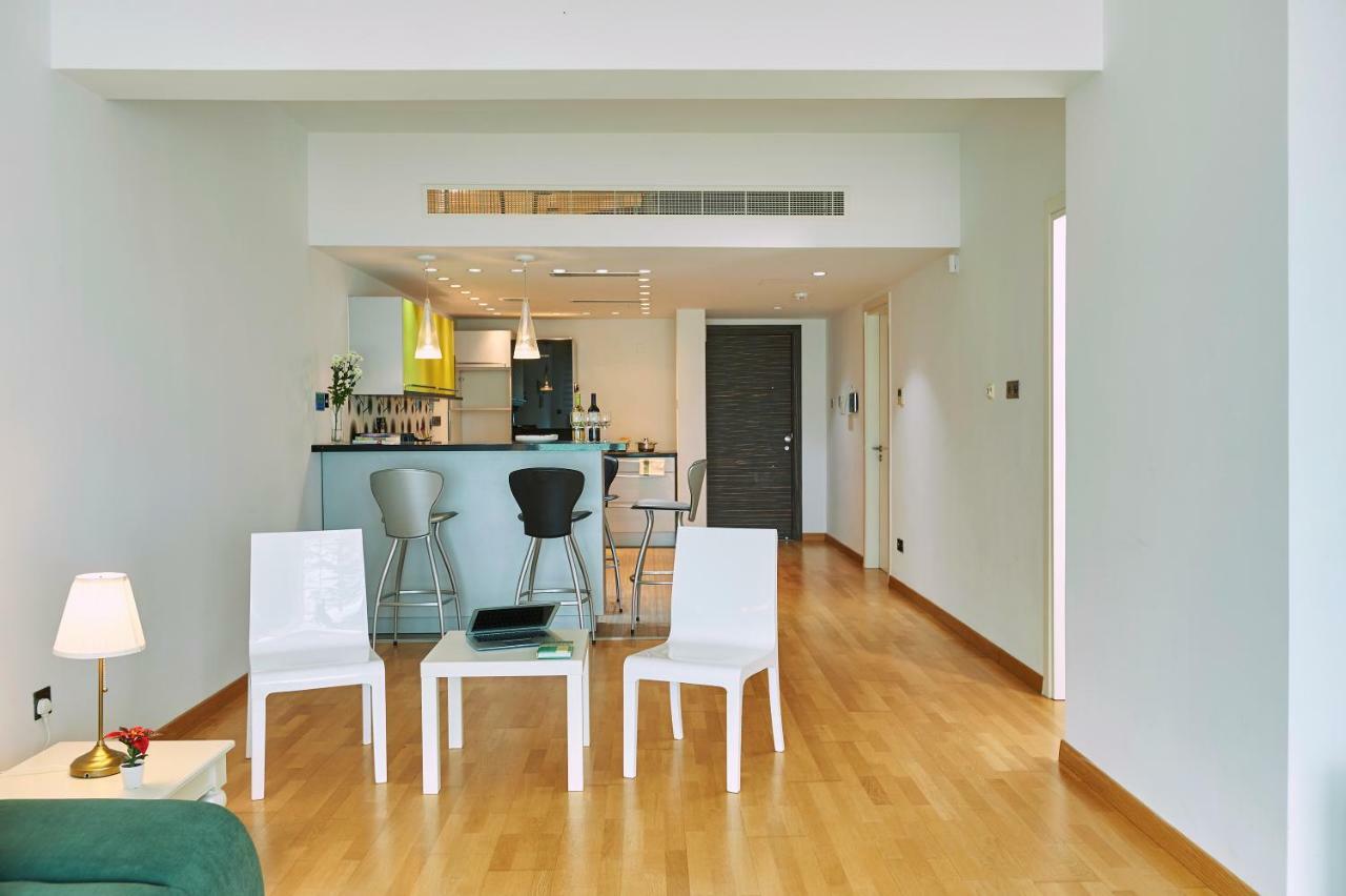 Finikoudes Luxury Apartments Ларнака Екстериор снимка